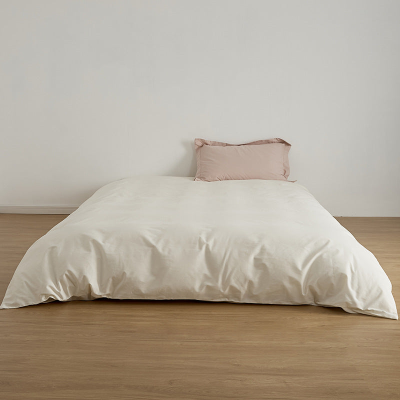 Duvet cover set made of cotton percale with extra soft finish and hotel closure