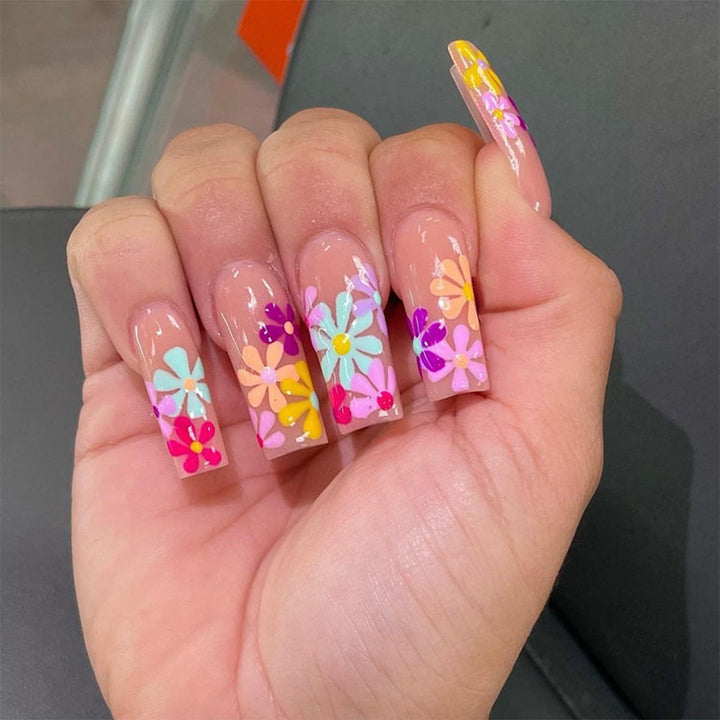 Trendy Artificial Nails Stornfield