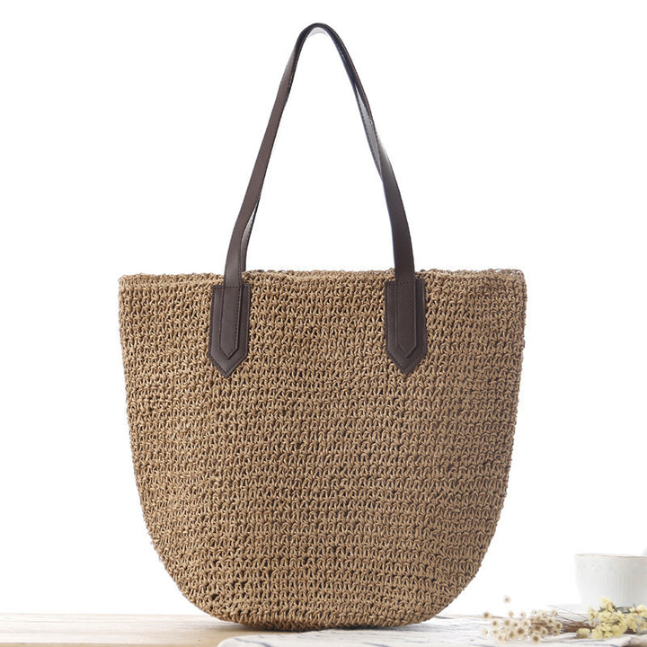 Beach bag with modern macrame design Stornfield