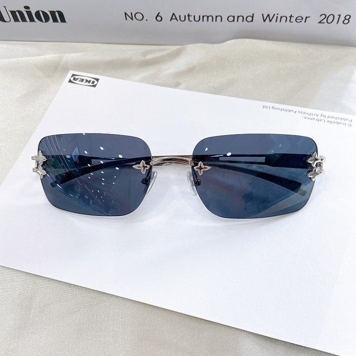 Fashionable oversized sunglasses with elegant design Stornfield