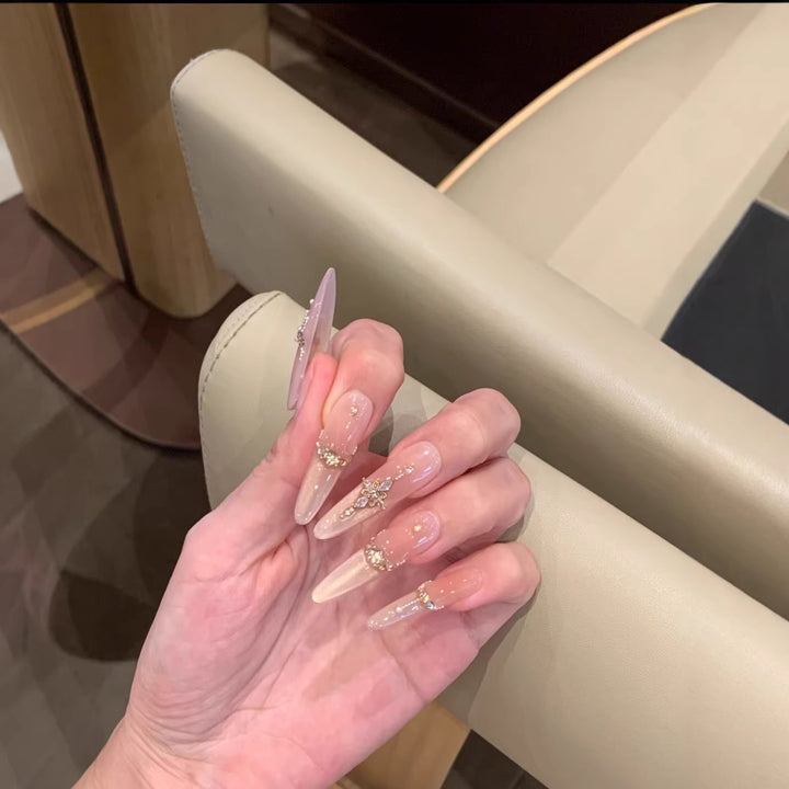 Stylish and Elegant Nail Extensions