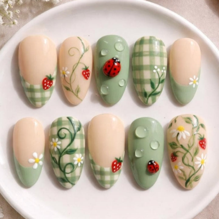 Artistic Natural Press-On Nails Set Stornfield