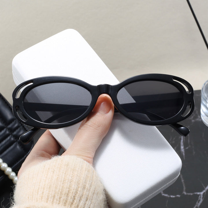 Women's fashionable sunglasses with oval frame and unique design Stornfield
