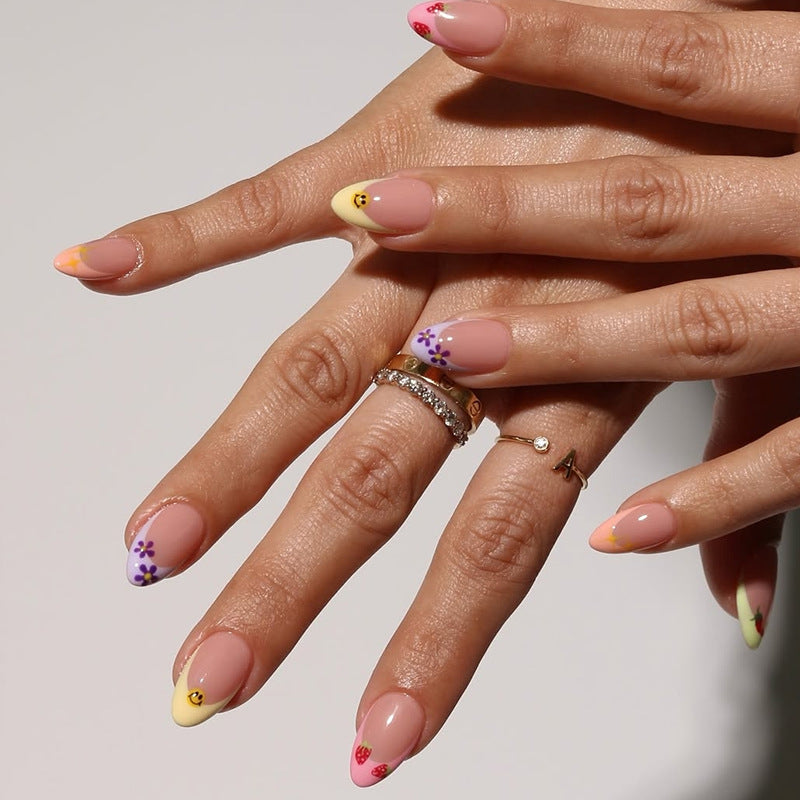Artistic Floral Pattern Press-On Nail Art Stornfield