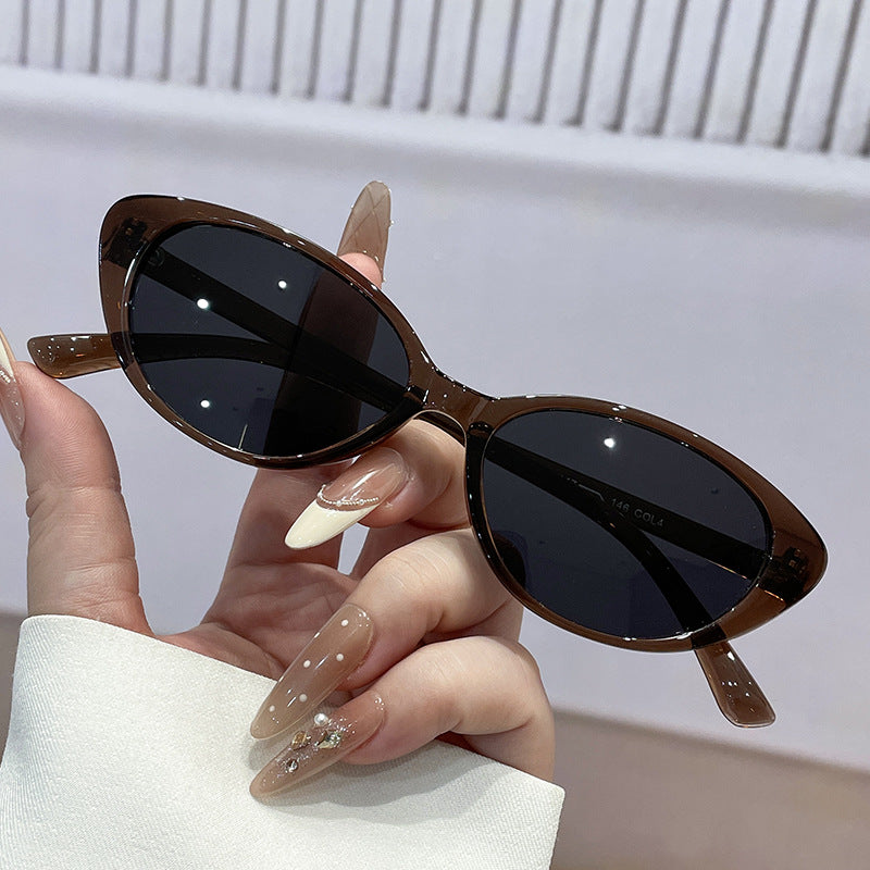 Women's fashionable sunglasses in minimalist design Stornfield
