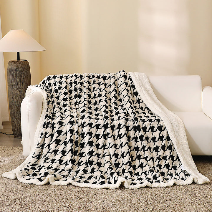 Women Cozy and Stylish Living Room Blanket Stornfield