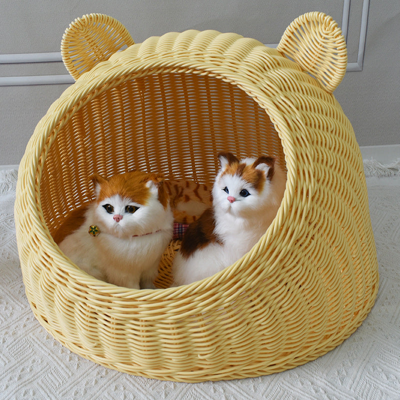 Playful Bear-Shaped Woven Pet Bed Stornfield