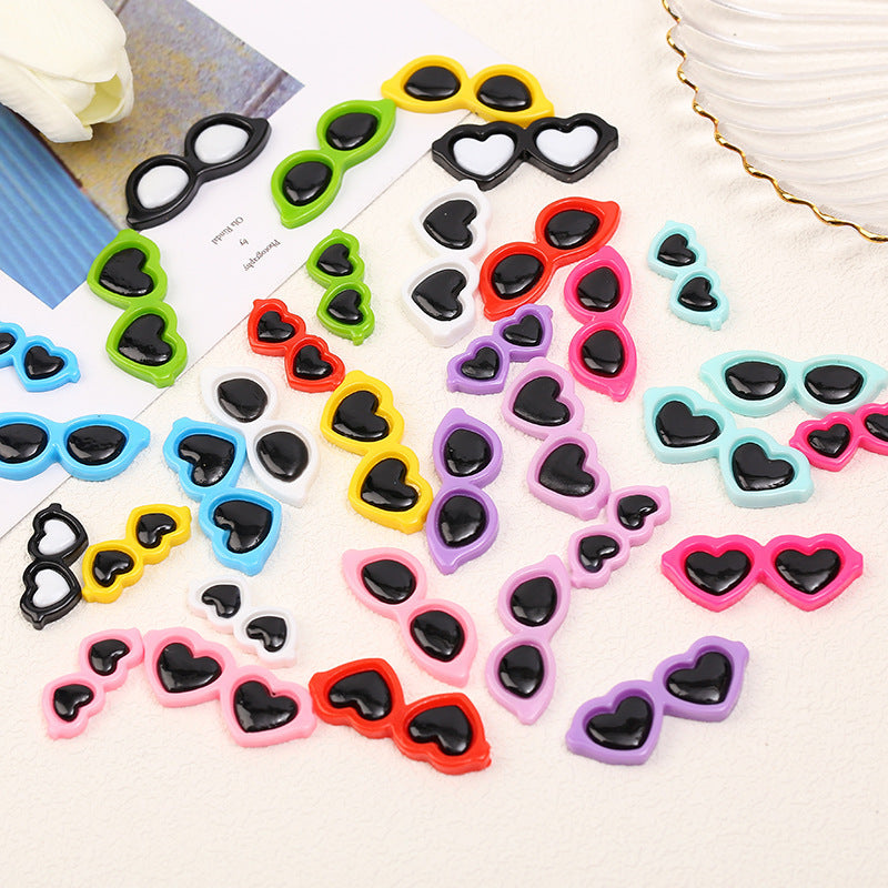 Decorative Heart-Shaped Sunglasses Clips Stornfield
