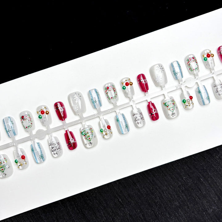 Festive Themed Press-On Nail Art Set 1790745834