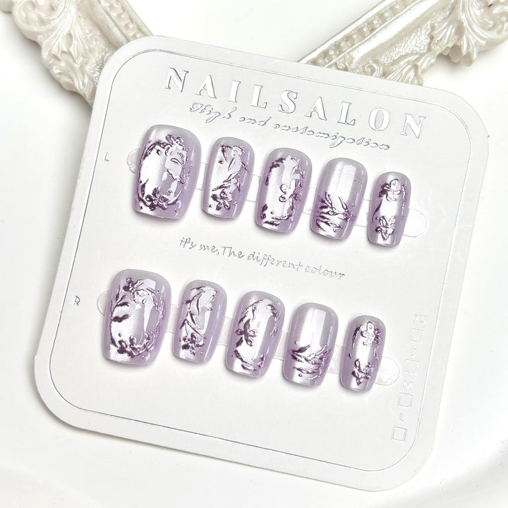 Floral-Themed Press-On Nail Set