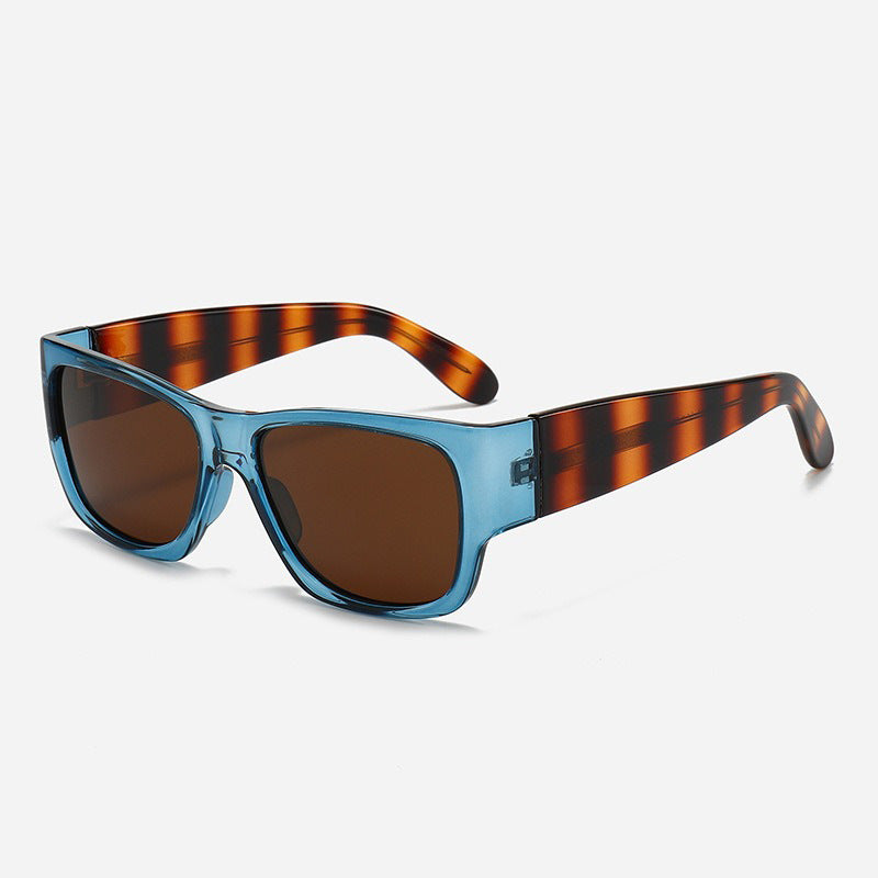 Women trendy sunglasses in minimalist design Stornfield