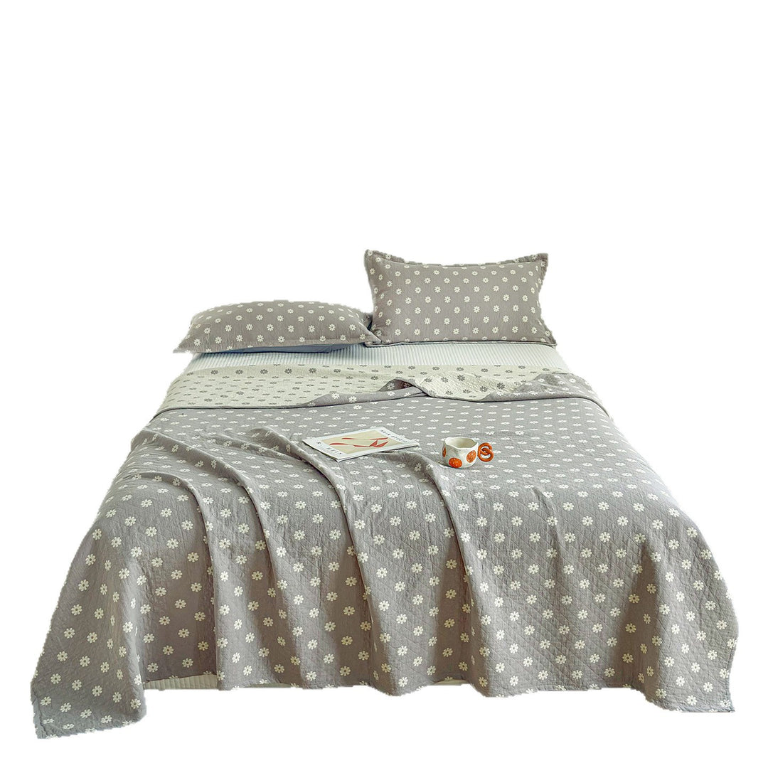 Reversible Quilted Floral Bedspread Set