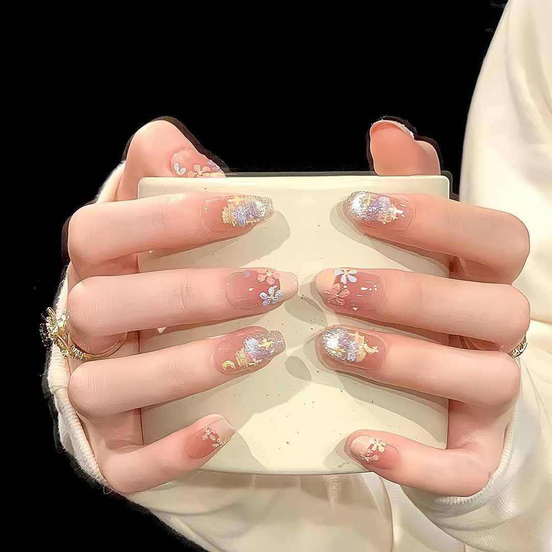 Floral-Themed Press-On Nail Design Stornfield