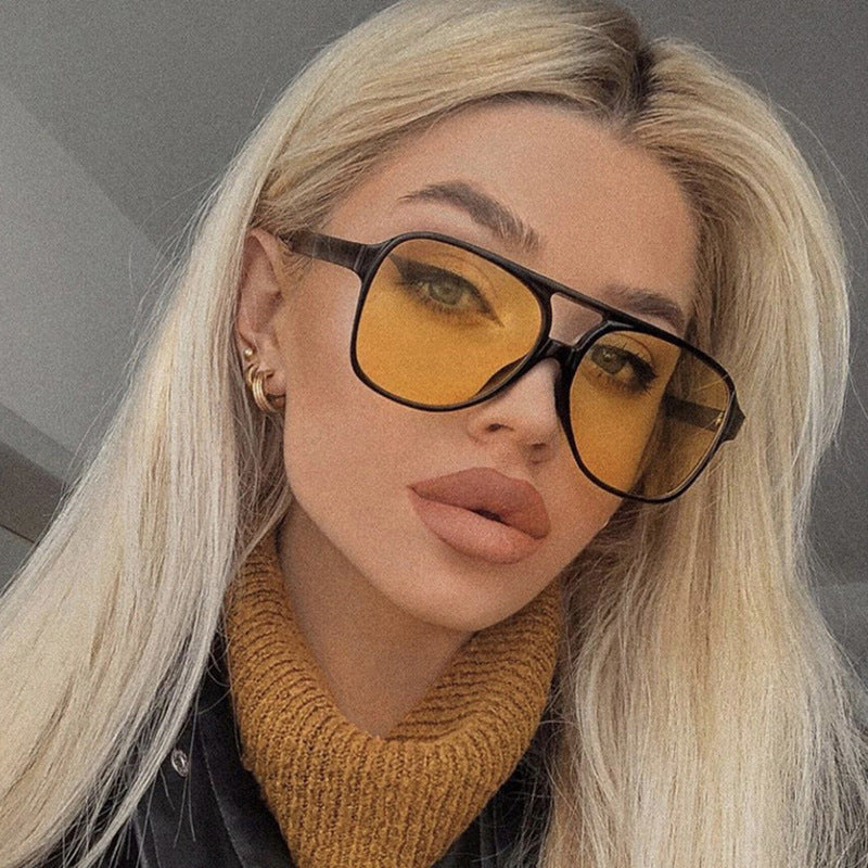 Women's oversized sunglasses in sporty-elegant design Stornfield