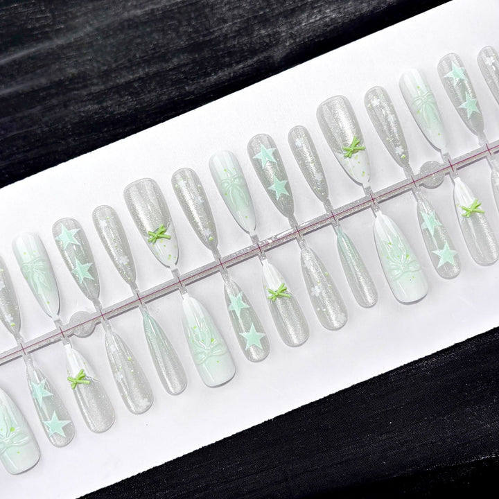 Elegant Polka Dot and Lace Press-On Nail Set