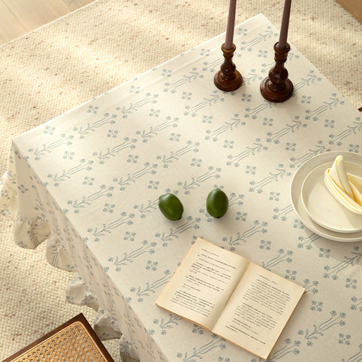 Rectangular cotton blend tablecloth with ruffle and fine jacquard pattern Stornfield