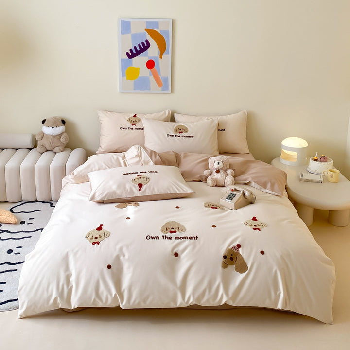 Bedding complete set made of cotton satin with dessert party motif and reversible pillowcases