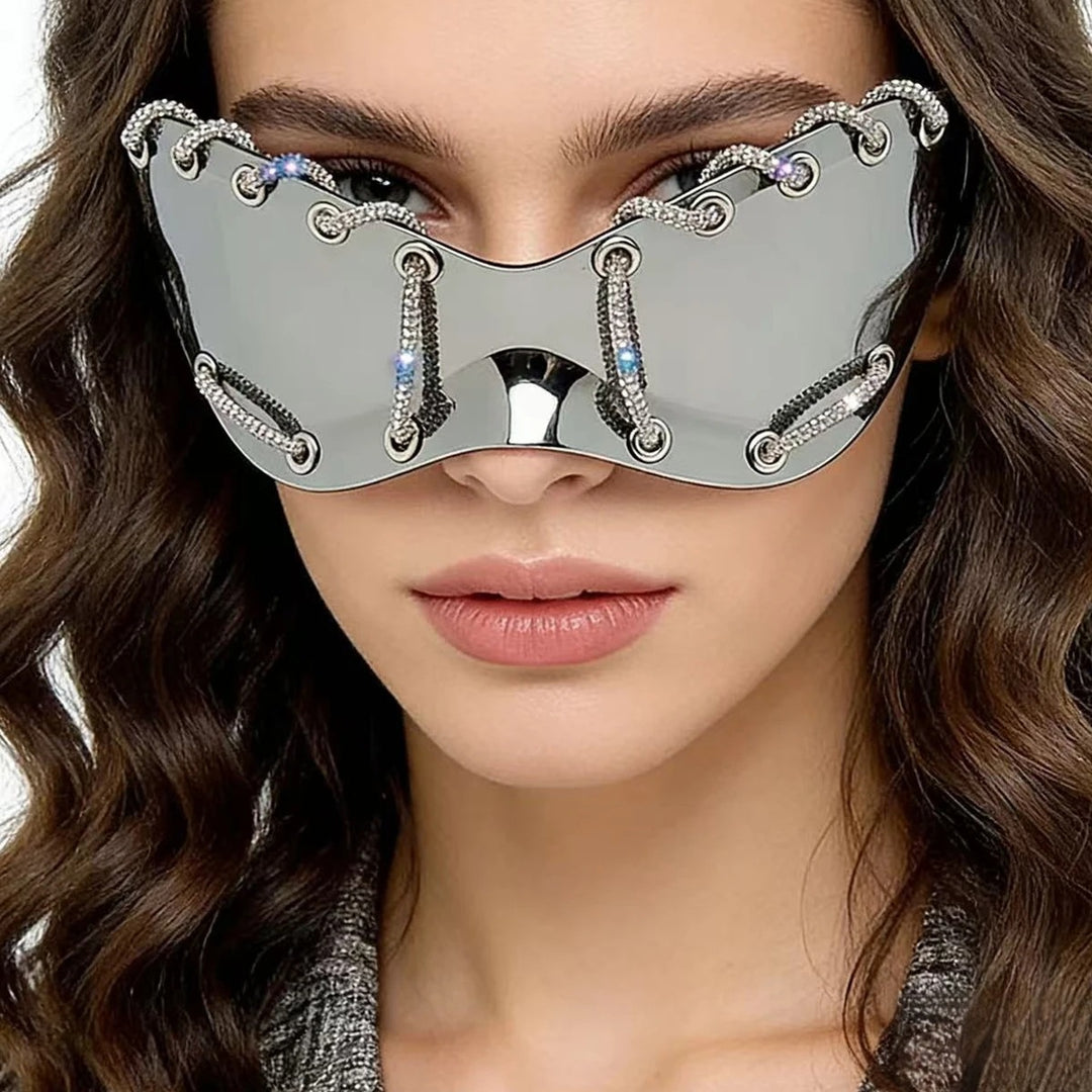 Women extravagant sunglasses with unique chain design Stornfield