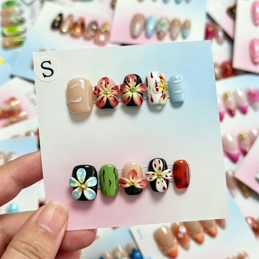 Handmade Floral Design Press-On Nails Set