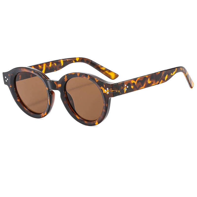 Ladies' fashionable sunglasses with clear and structured frame Stornfield