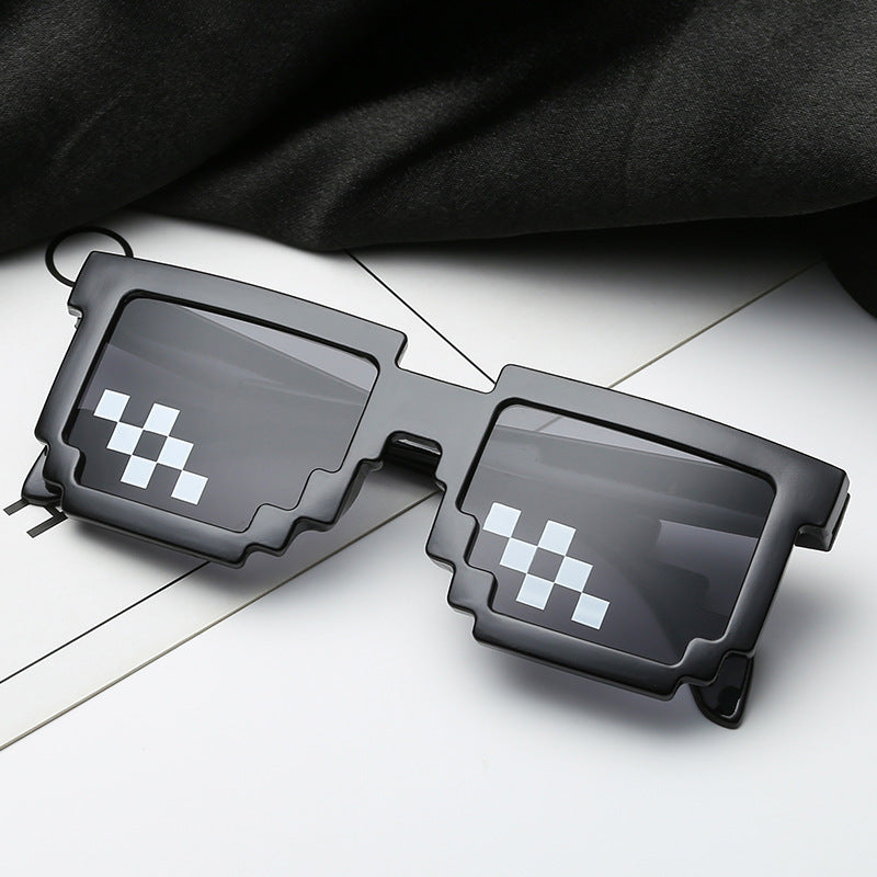 Women's eye-catching pixel-pattern sunglasses Stornfield