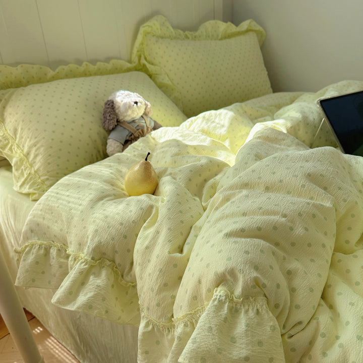 Charming Polka Dot Ruffled Comforter Set