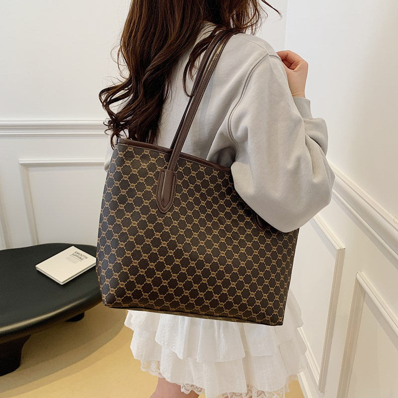 Elegant Geometric Pattern Tote Bag Stornfield