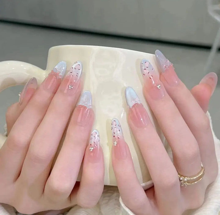 Artificial nails with elegant ombre finish Stornfield