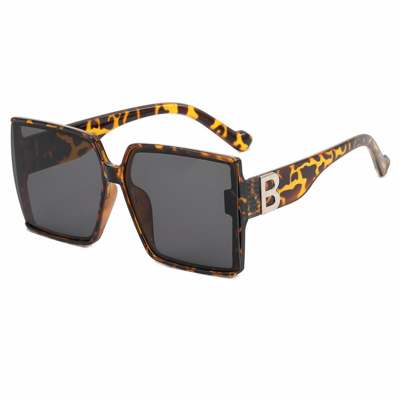 Women's oversized sunglasses with luxurious detail Stornfield