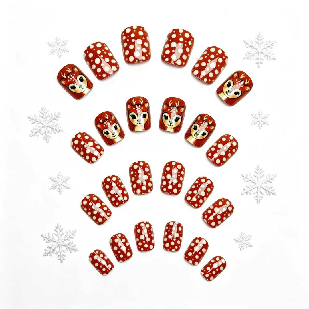Artistic 3D Reindeer-Themed Nail Art Stornfield