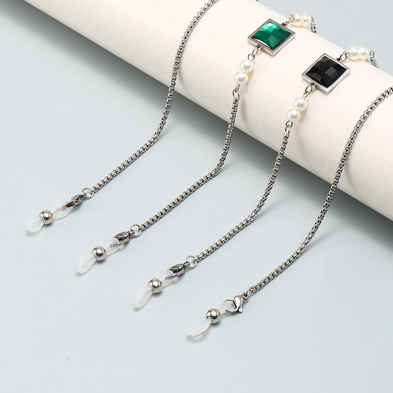 Fashionable Eyewear Chain Stornfield