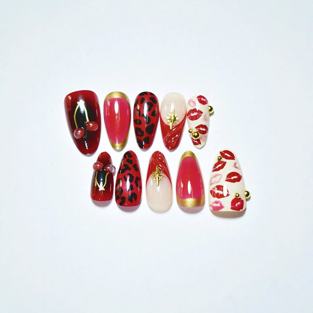 Artistic Kiss-Themed Press-On Nail Art Stornfield