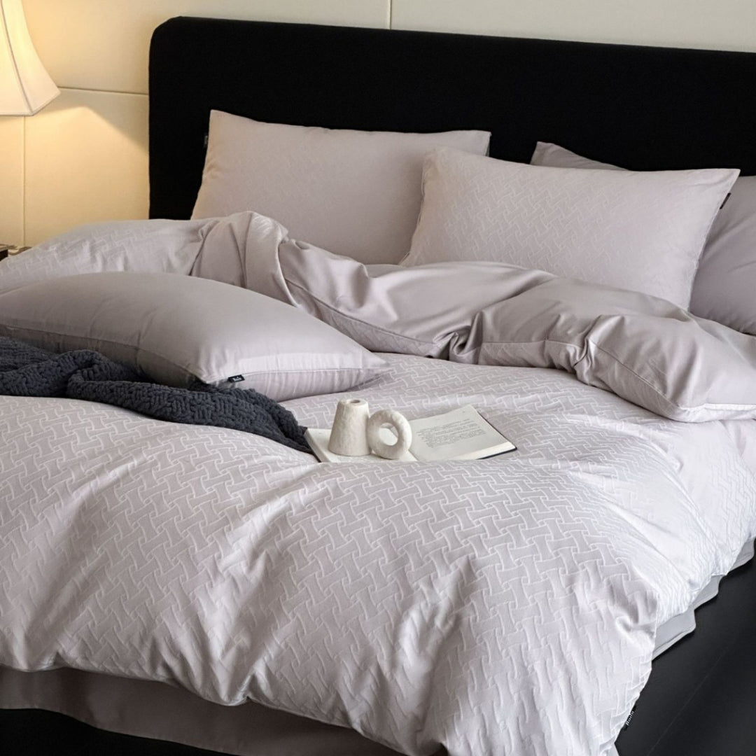 Textured Jacquard Cotton Sateen Duvet Cover Set with Reversible Weave
