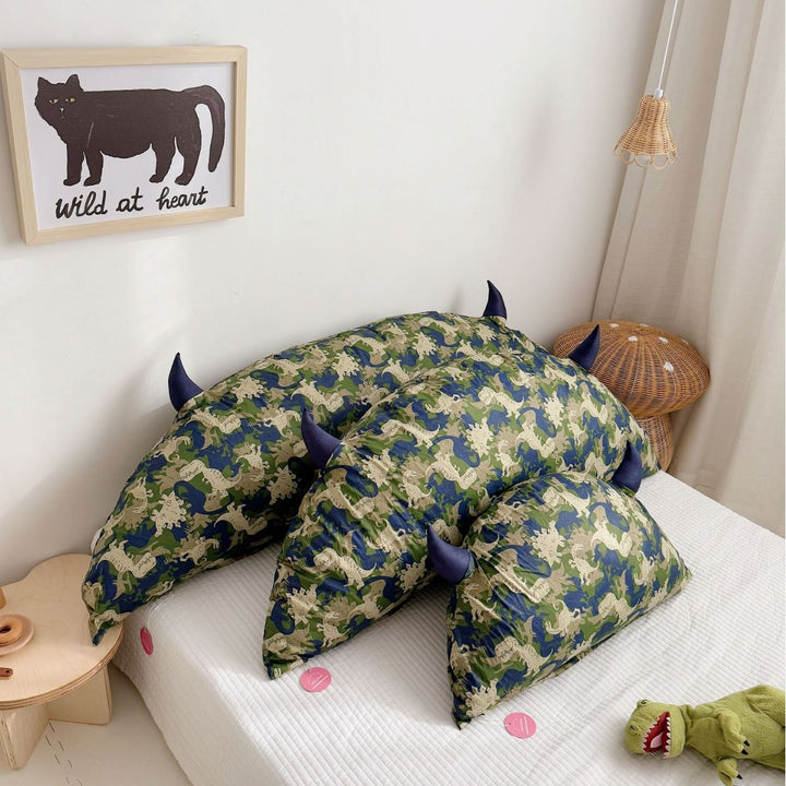 Playful Dog Print Horn-Appliqué Pillowcase Shams Set