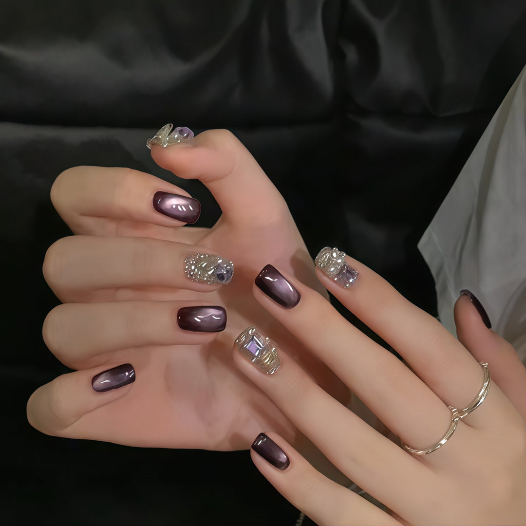 Artifical nails with glamorous effects Stornfield