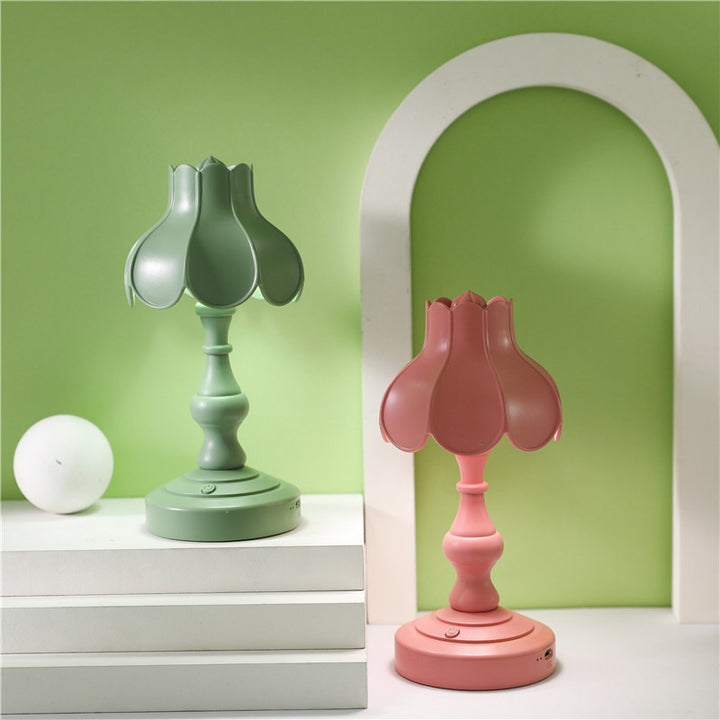 Unisex Decorative Table Lamp in Flower-Shaped Design Stornfield