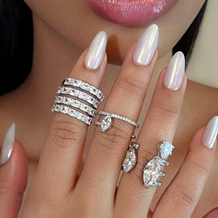 Elegant Rhinestone Ring Set Stornfield