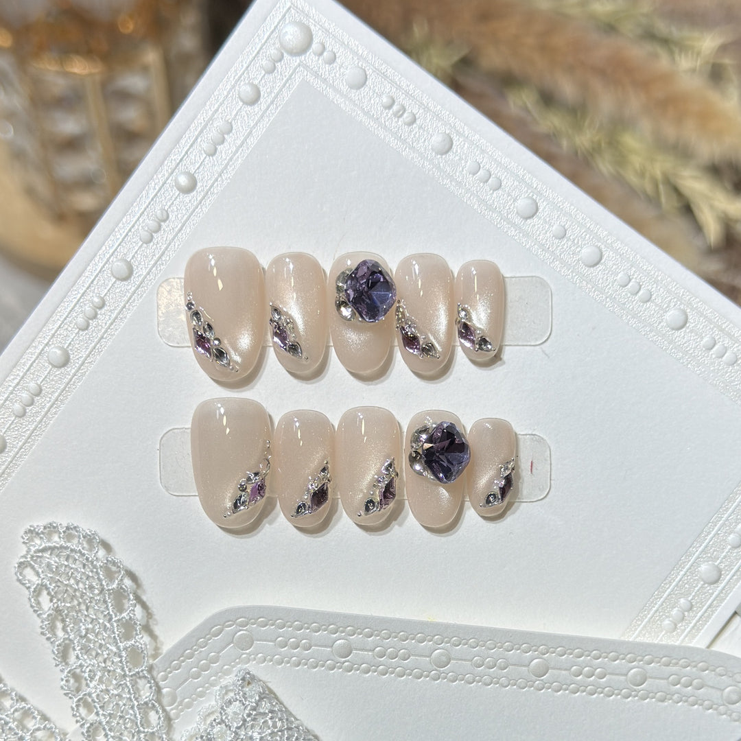 Elegant Press-On Nail Set with Gemstone Accents Stornfield