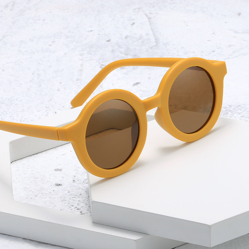 Women's stylish round sunglasses with modern plastic frame Stornfield