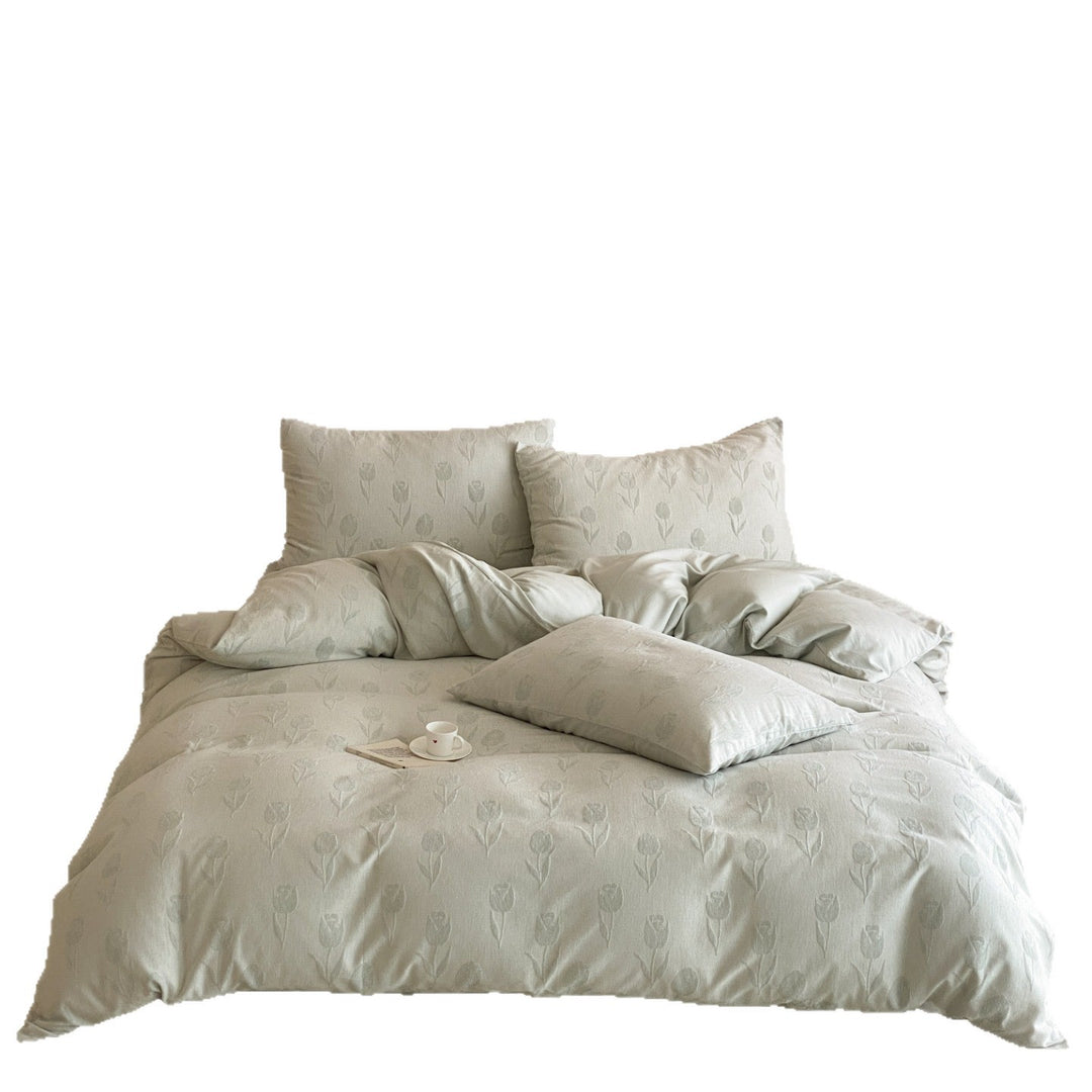 Luxurious bedding set made of cotton jacquard with lace ribbons