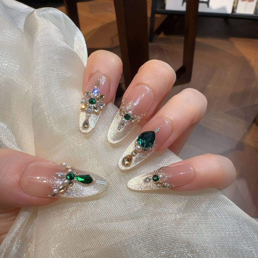 Luxurious Rhinestone Embellished Press-On Nails Stornfield