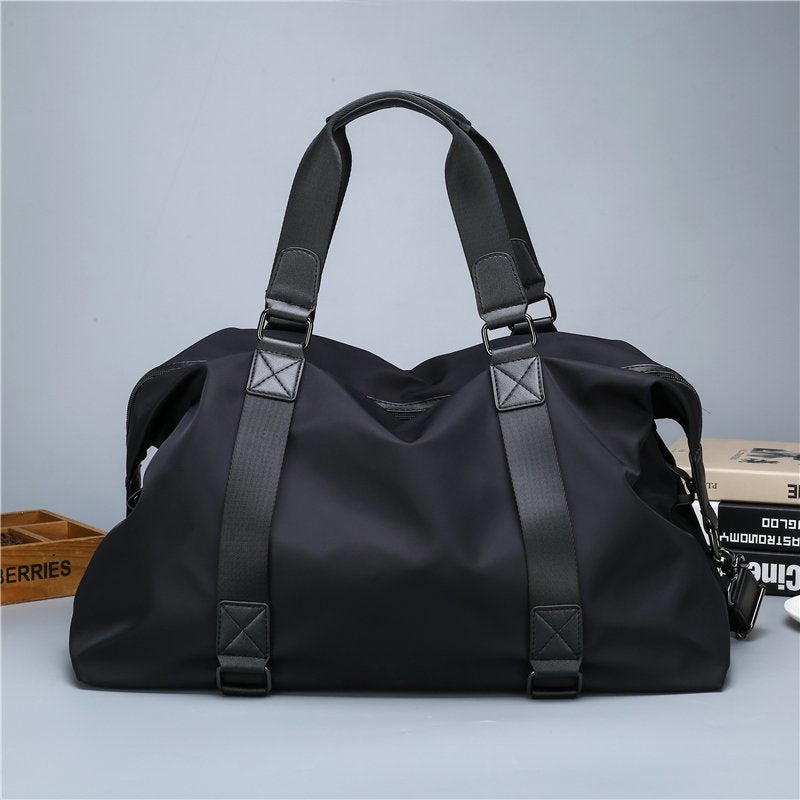 Sporty travel bag with innovative storage solution Stornfield