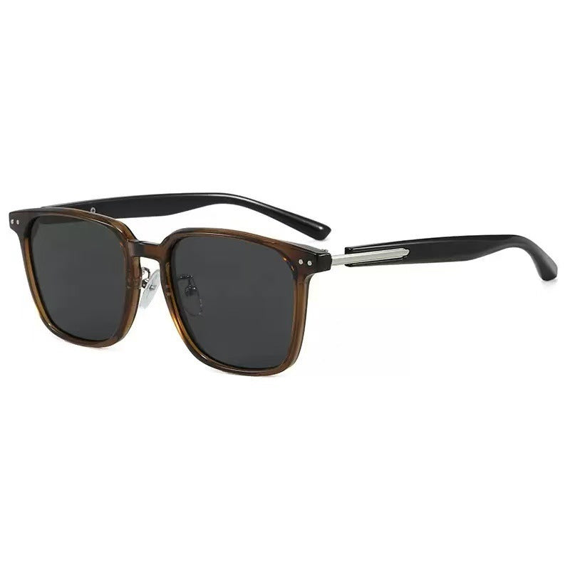 Women’s retro-inspired sunglasses in modern tortoiseshell pattern Stornfield