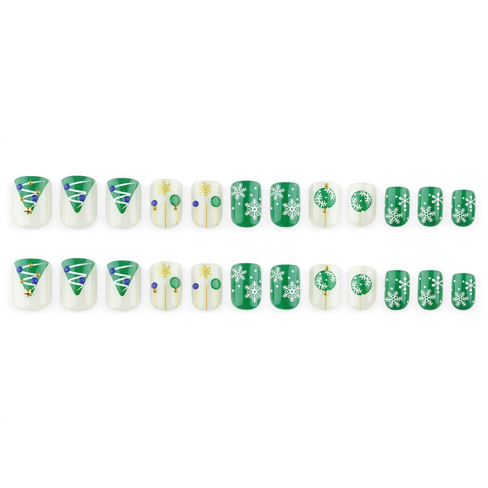 Artificial Nail Set with Festive Winter Design Stornfield