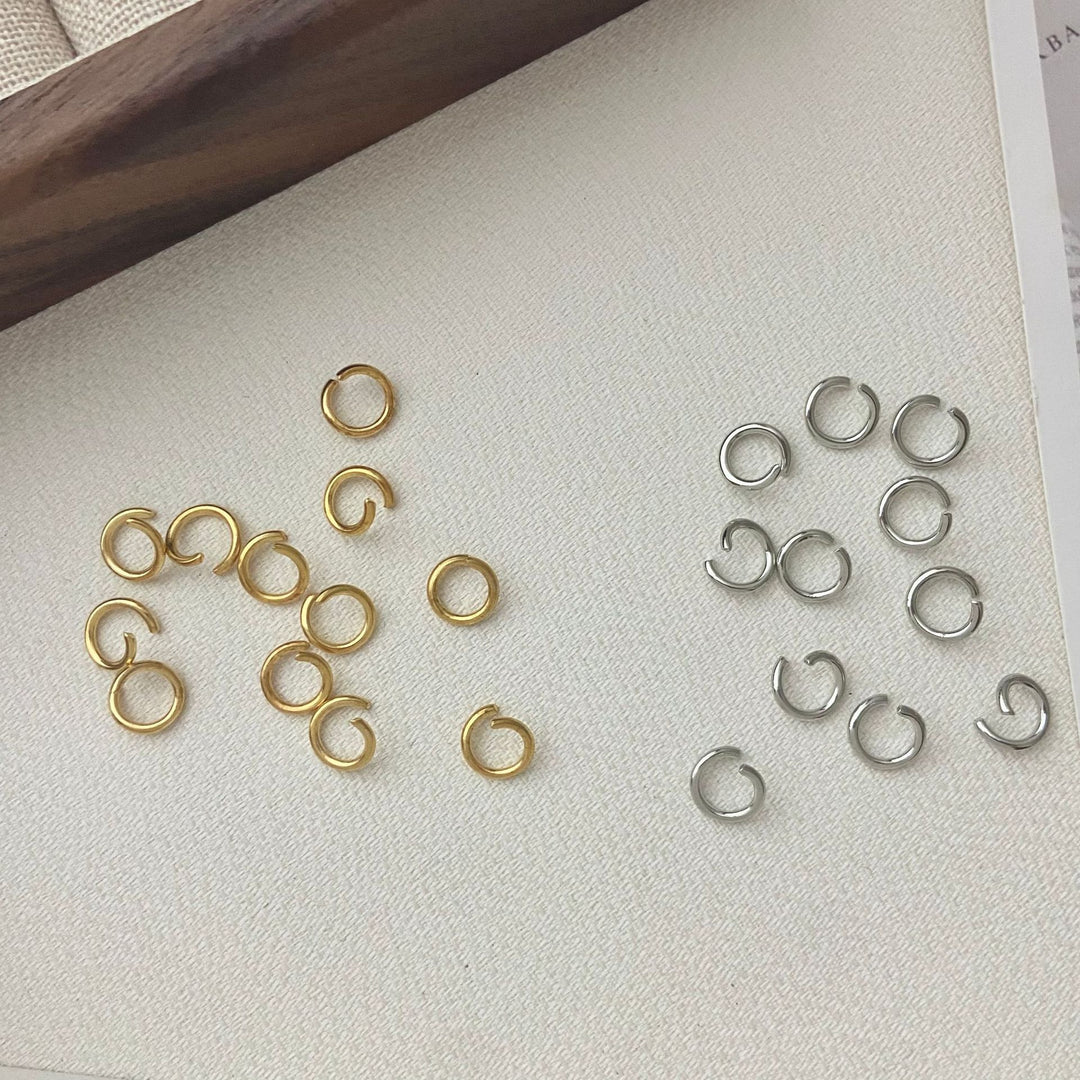 Sleek Minimalist Metal Ring Clips Stornfield