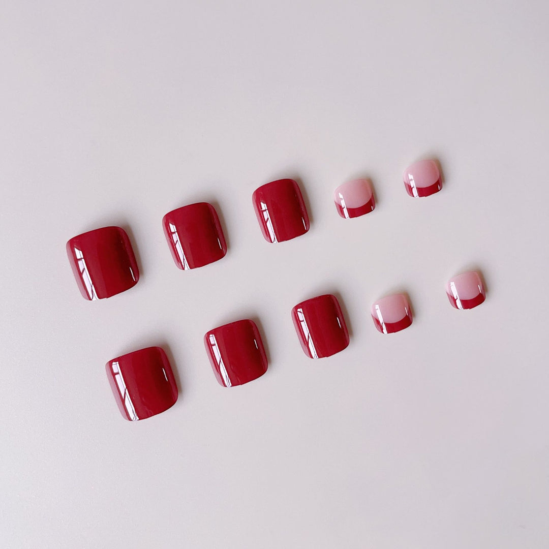 Artificial nail set with elegant French tips and glossy finish Stornfield
