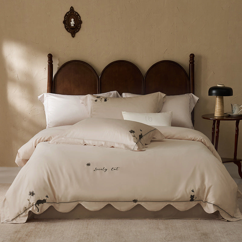 Luxury Embroidered Scalloped Duvet Cover and Pillowcase Set