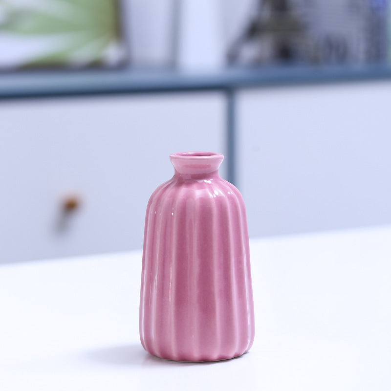 Ribbed Ceramic Bud Vase Stornfeild