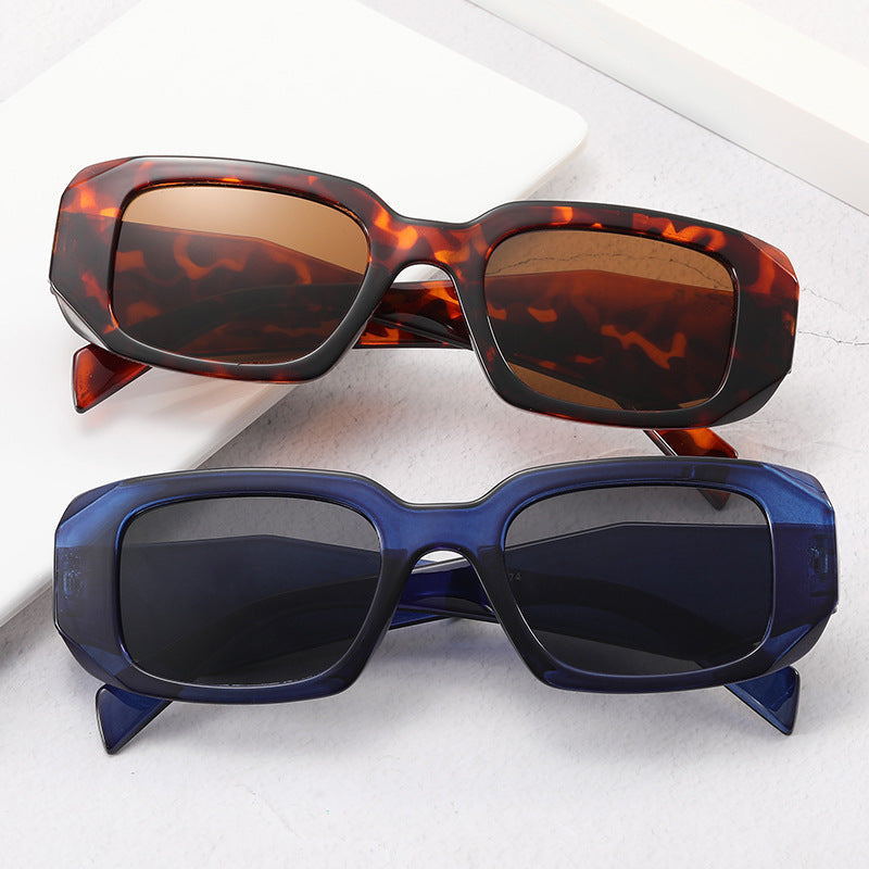 Women’s fashionable square sunglasses with trendy tortoiseshell design Stornfield