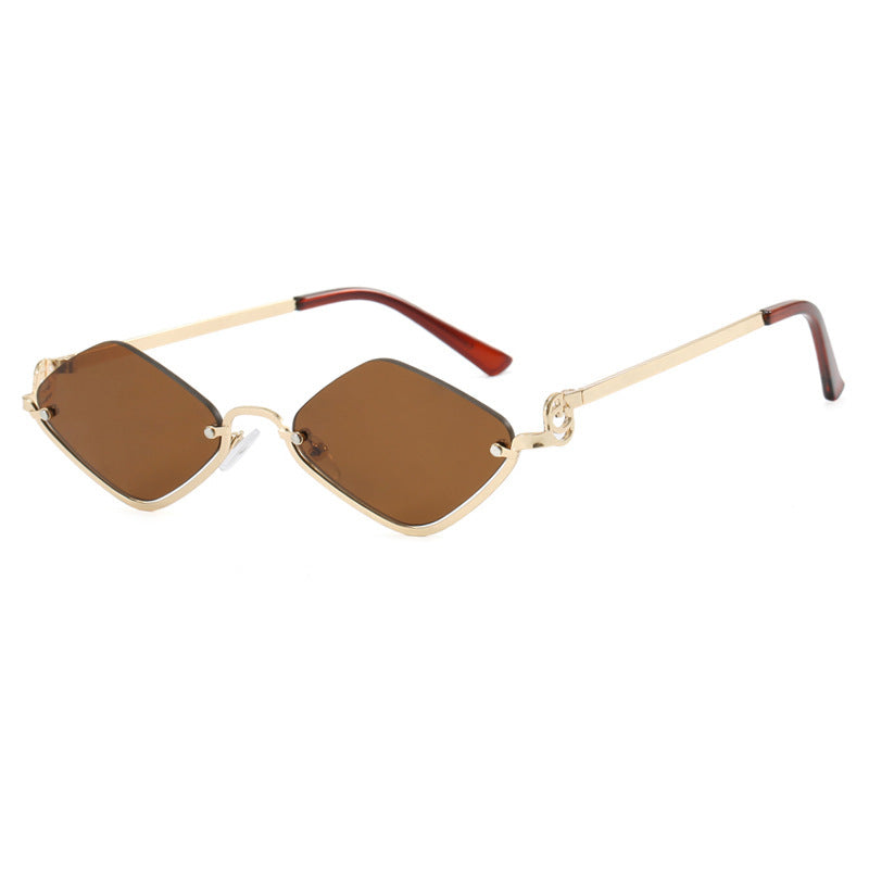 Ladies sunglasses in an elegant, geometric design Stornfield